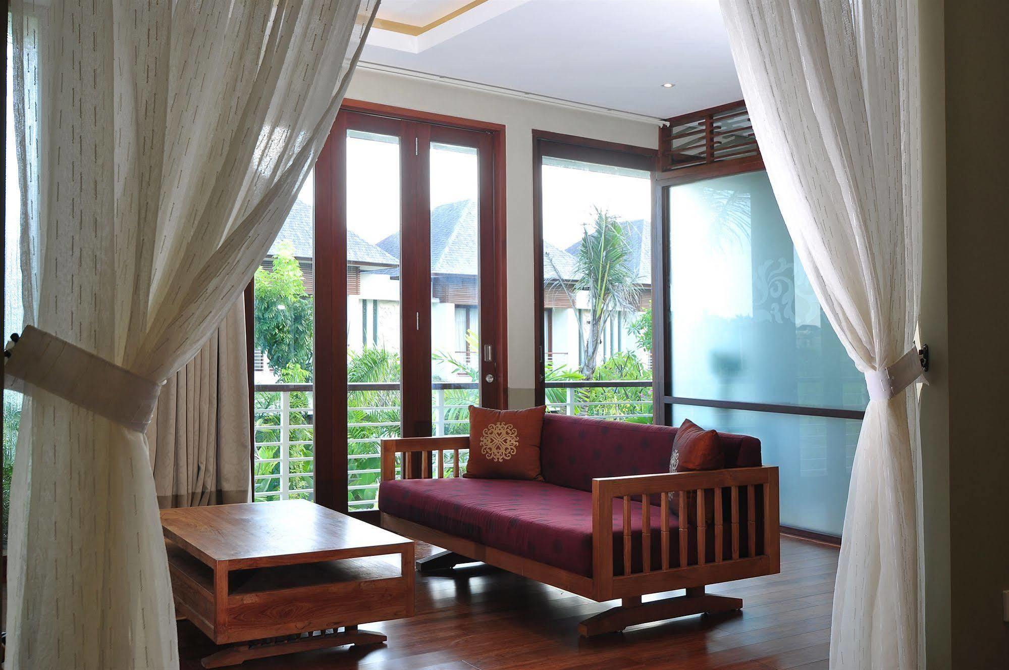 Kampoeng Villa Bali Kuta Lombok Exterior foto